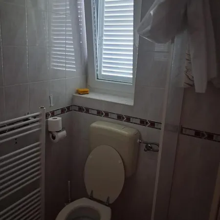 Apartment Mandic Njivice