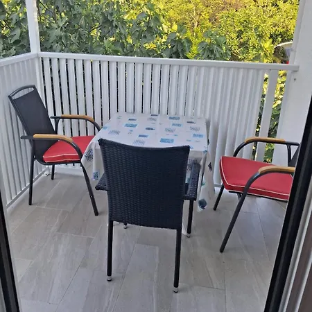 Apartment Mandic Njivice